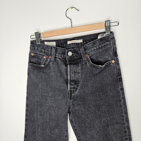 Levi’s Premium Wedgie Straight Jeans Sz 26 Grey Button Fly Raw Hem - Picture 5 of 9